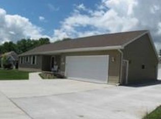 1821 N Charlotte St, Appleton, WI 54911