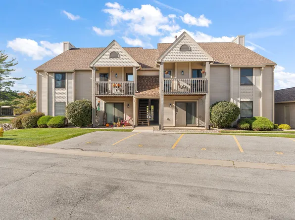 3501 Timberbridge Dr APT F, Valparaiso, IN 46383