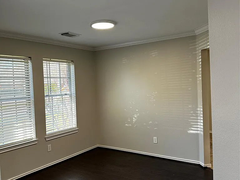 18614 Timbers Dr — Photo 9