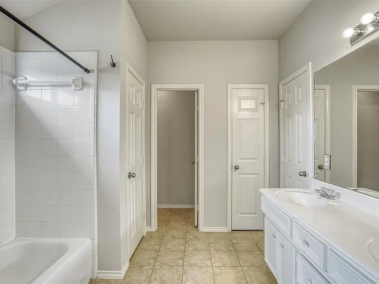 20527 Port Bishop Ln — Photo 23