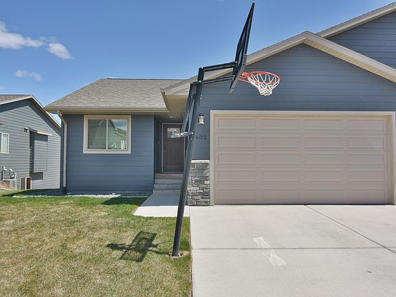 2nd image of 602 Copperfield Dr