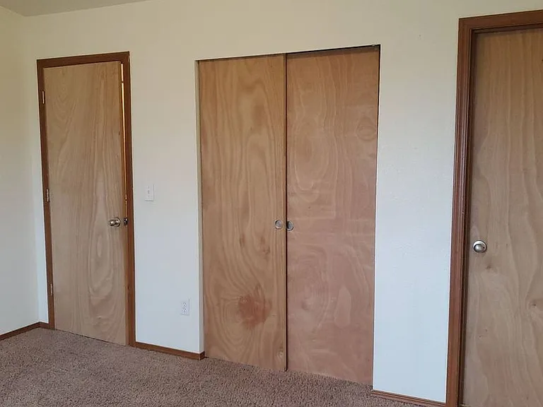 1216 W Franklin St — Photo 14