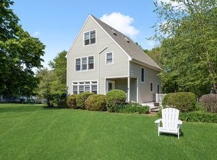 544 Slocum Rd, Saunderstown, RI 02874
