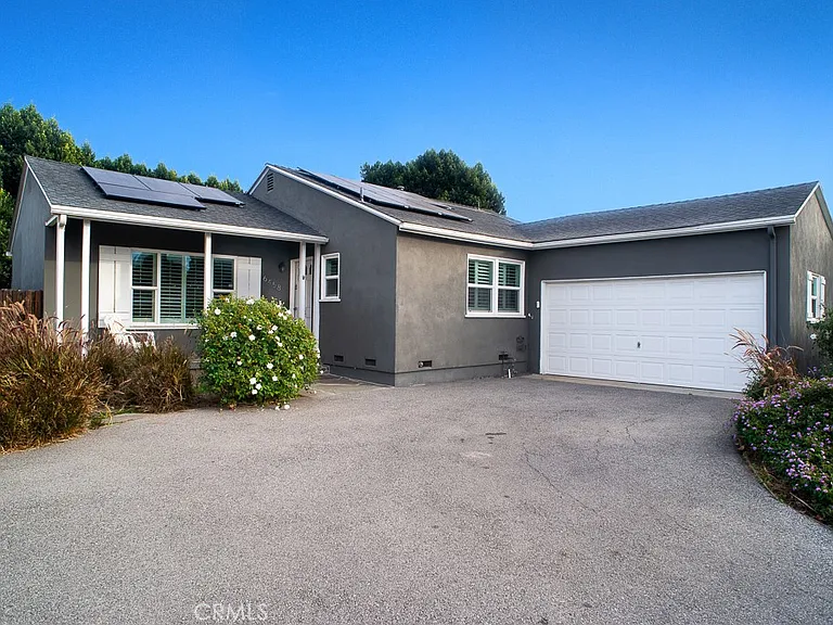 6458 Hanna Ave — Photo 1