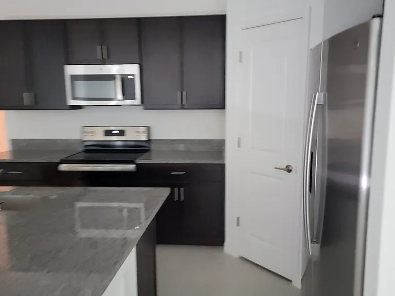 1844 Red Loop — Photo 8