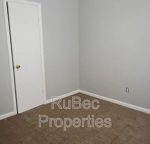 458 S Weldon St — Photo 7