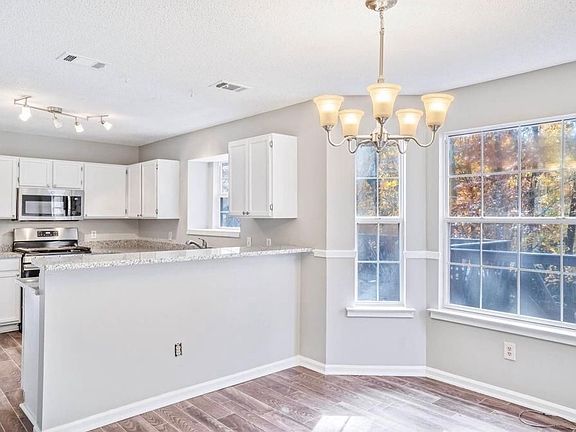 5th image of 133 Eagle Way