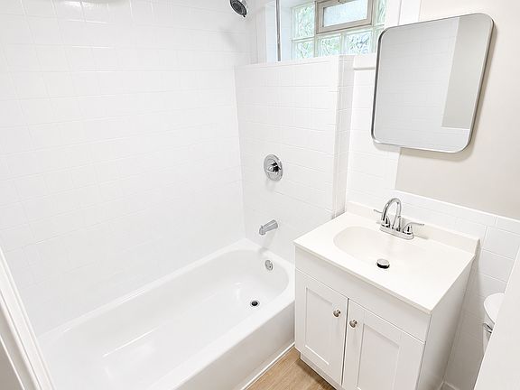 3rd image of 834 N Leroy St