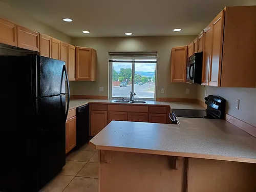 2310 N Ridgeview Ln Photo 1