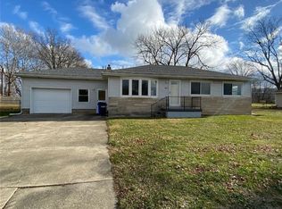 3632 N Macarthur Rd, Decatur, IL 62526