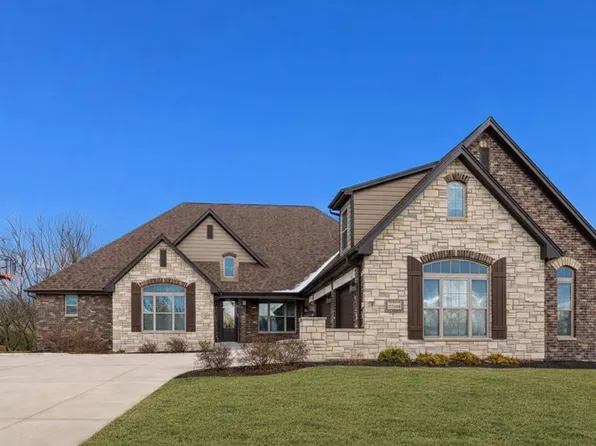 21433 S Wooded Cove Dr, Elwood, IL 60421