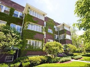 811 Ridge Ave APT 3, Evanston, IL 60202