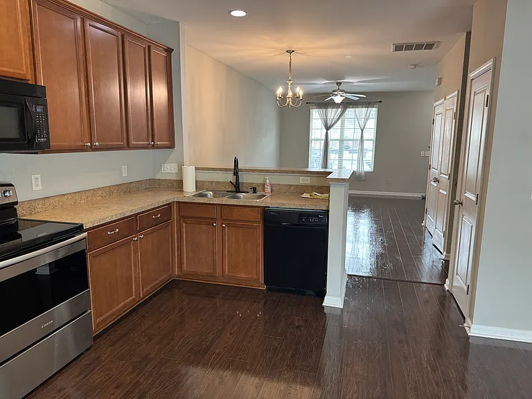 3275 Warm Springs Ln — Photo 5