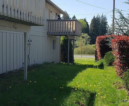 3rd image of 8309 NE Saint Johns Rd