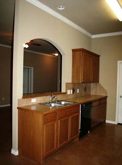 3156 Breton St — Photo 5