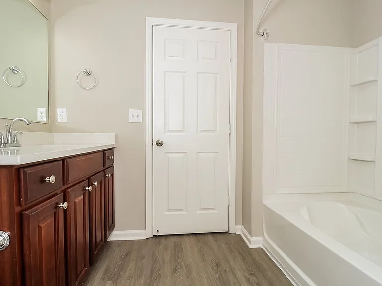427 Topaz Dr — Photo 11