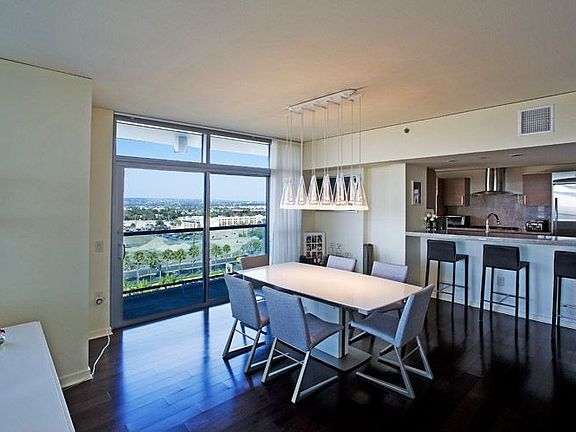 4th image of 13650 Marina Pointe Dr Unit 1107