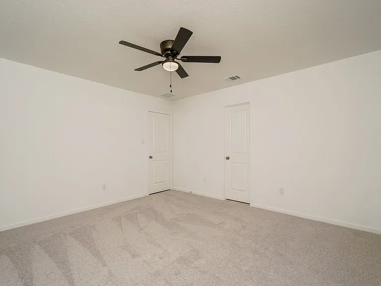543 Roquefort St — Photo 8