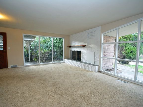 5th image of 709 14th Ave NE