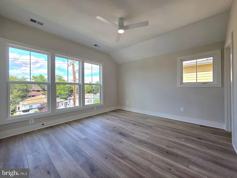 41 E Reed Ave — Photo 20