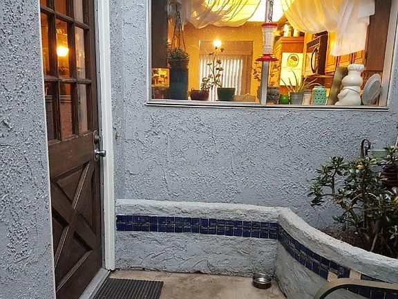 2nd image of 548 Edgerton Pl