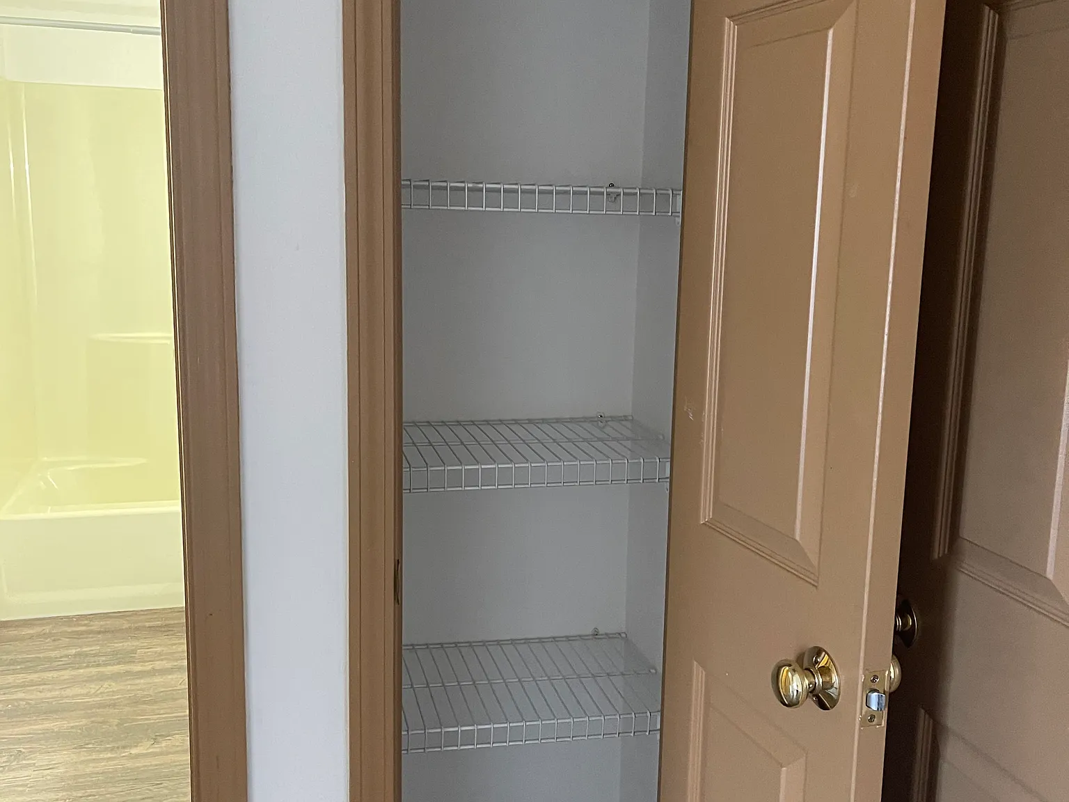 2 bed, 900 sqft, $1,250 — Photo 2