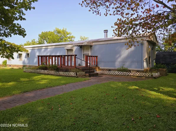 1215 Chandler Road, Vanceboro, NC 28586