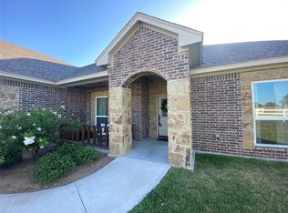2315 Springhill Ct, Mineral Wells, TX 76067