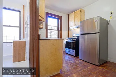 Rented by ZealEstate Group Inc