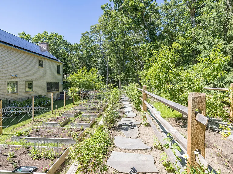 6 Outlook Ave — Photo 31