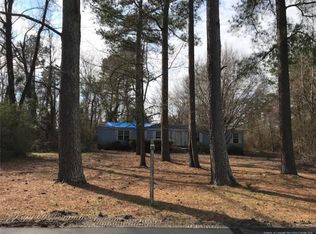 33 Market St, Parkton, NC 28371