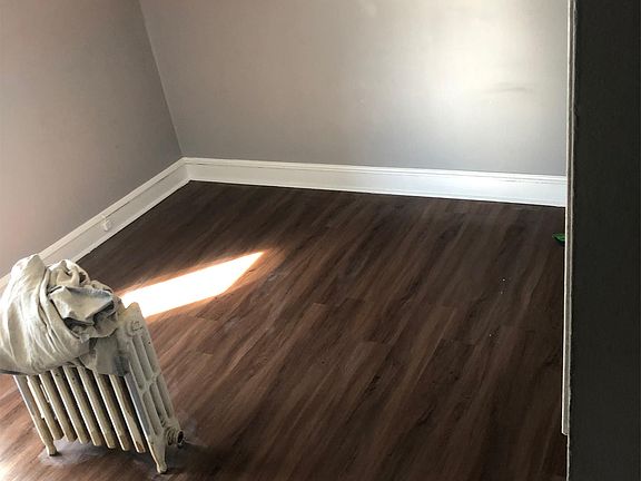 2nd image of 1418 W State St Floor 3