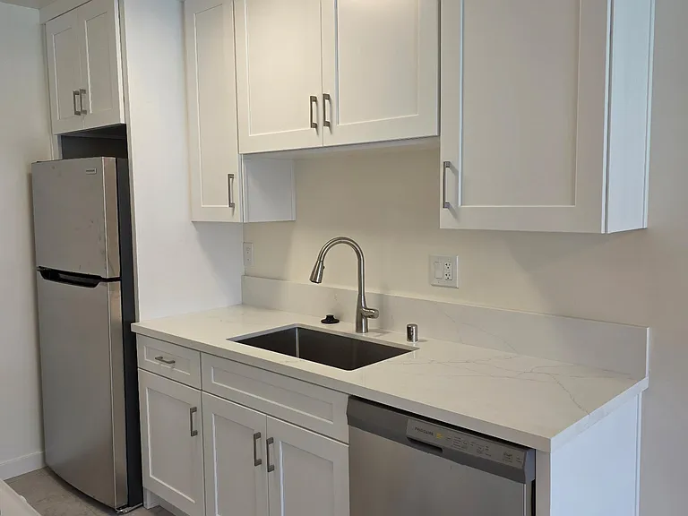 4469 Murietta Ave #7 — Photo 3
