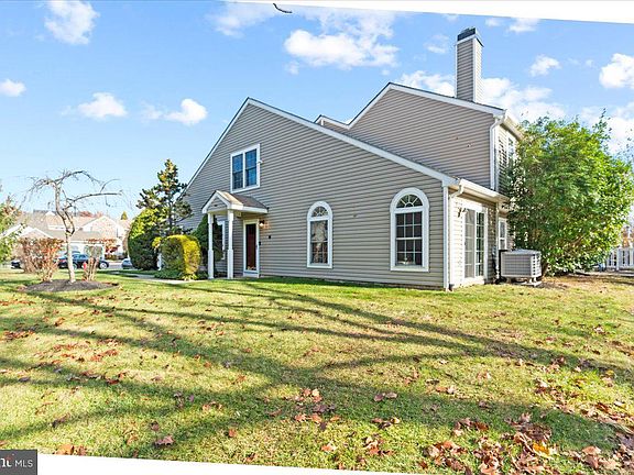 2nd image of 501 Potters Ct