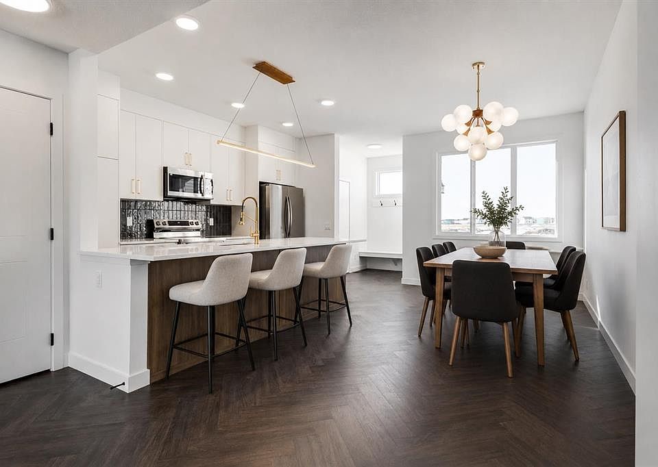 1st image of 218 N Greystone Blvd