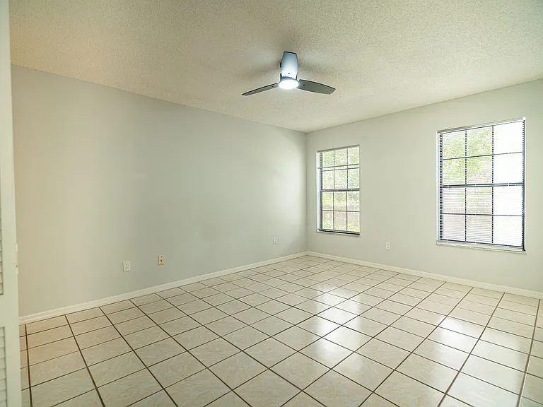 5254 Treetops Dr — Photo 18