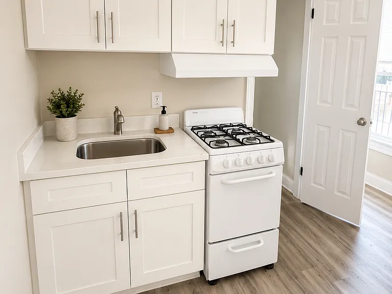 31 Academy Ave #2 — Photo 3