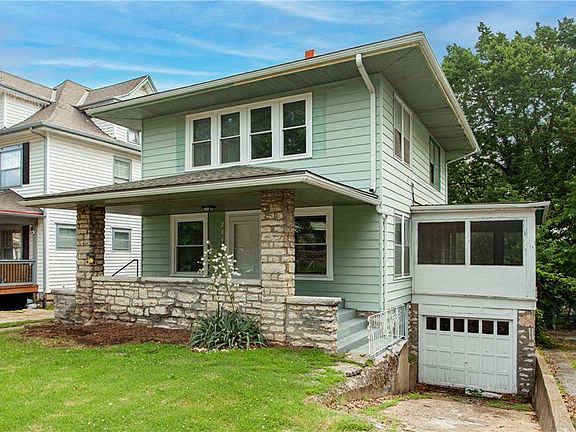2nd image of 2843 Parkwood Blvd