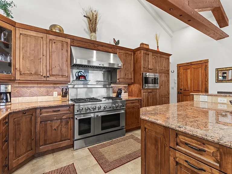 Top Level - Gourmet Kitchen