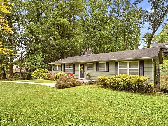 3rd image of 5700 Green Valley Dr