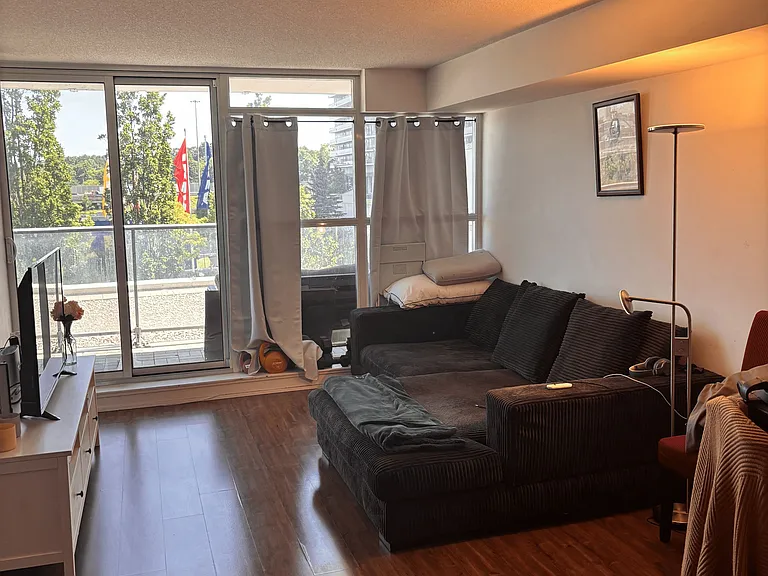 19 Singer Ct #206 — Photo 11