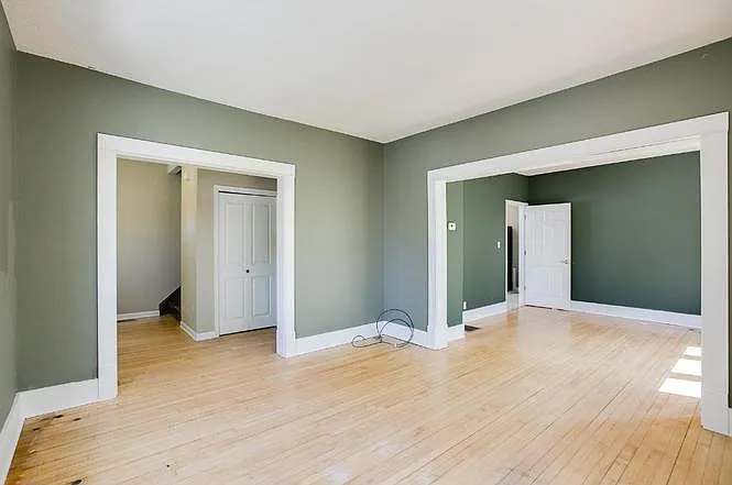 6 bed, $3,200 — Photo 3