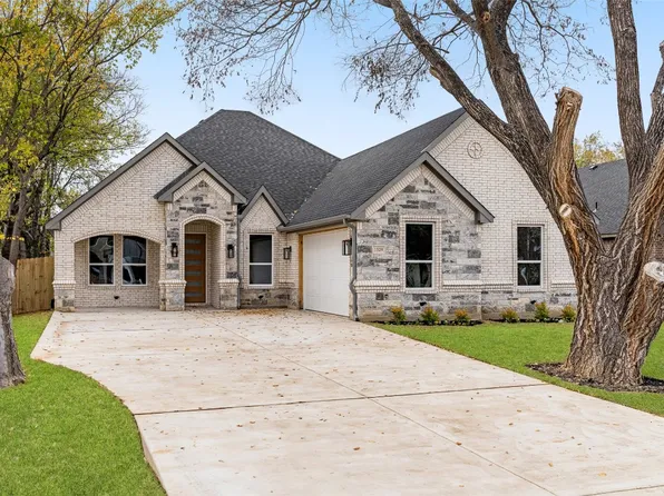 1529 Avenue E, Grand Prairie, TX 75051