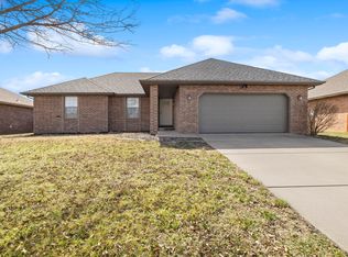 5384 Soapberry Ct, Springfield, MO 65802