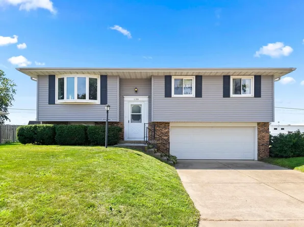 138 E Oakwood St, Morton, IL 61550