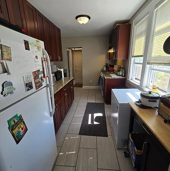 325 Buchanan St NE #2 — Photo 4