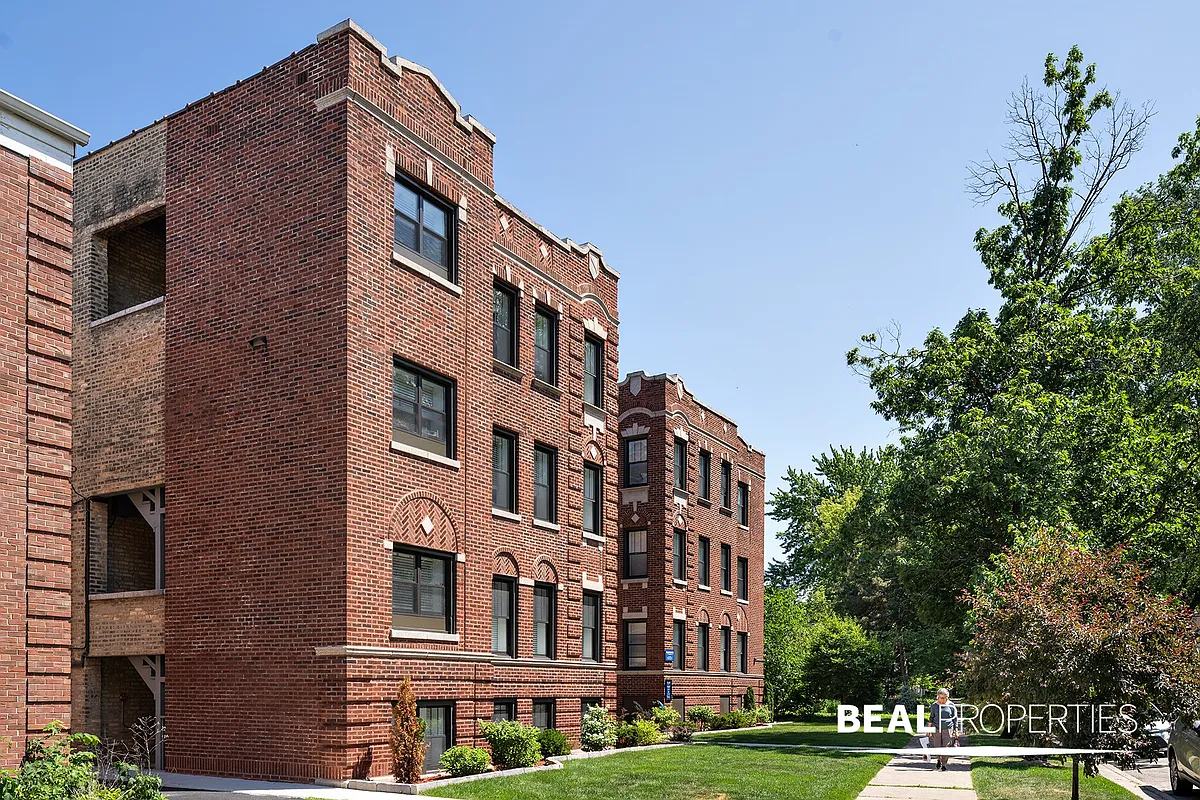 Building Photo - 1133-1139 Oak Ave