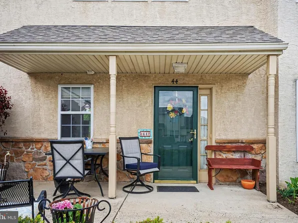 44 Stuart Dr #44, Norristown, PA 19401