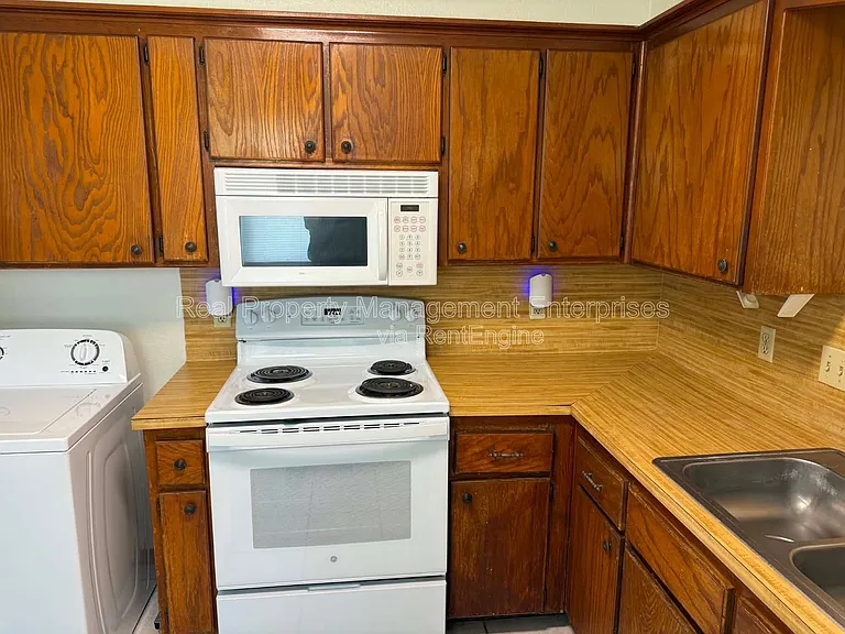 1803 Sandrock Rd — Photo 10