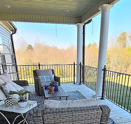 Covered back deck